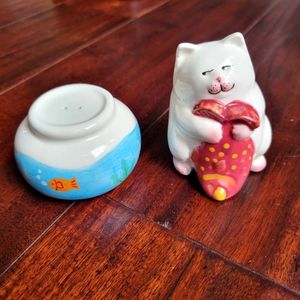 Vtg NEW Salt & Pepper Shakers Fun Cat Salt & Pepper Shakers Cat Lover